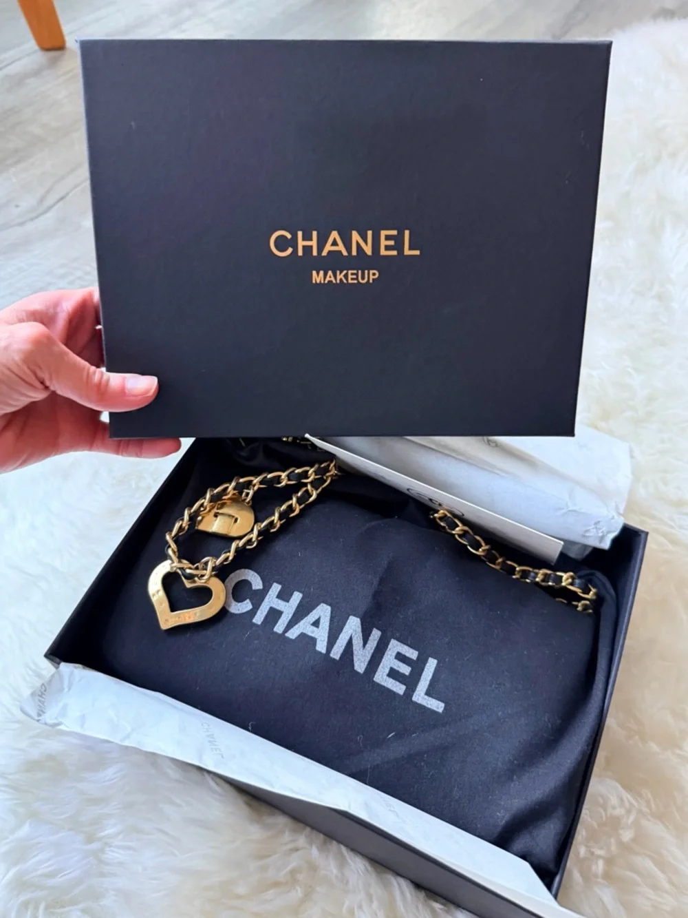 Chanel Makeup Black Mini Hearts on Chain NEW in Box w Dustbag
***PRICE FIRM*** - Picture 16 of 16